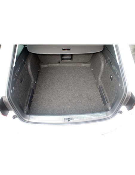 |AutoNeo.roTavita de portbagaj Skoda Superb III, caroserie Combi, fabricatie 09.2015 - prezent, portbagaj inferior 2