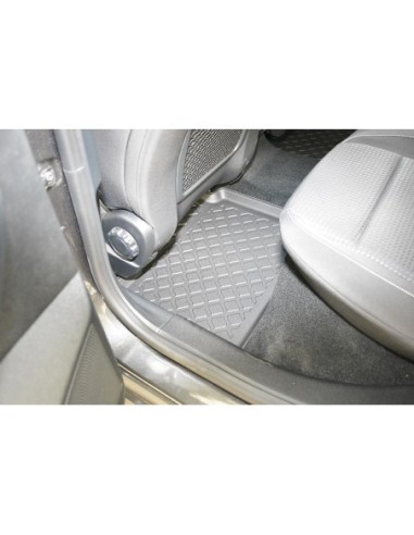 |AutoNeo.roCovorase tip tavita Ford Focus IV, caroserie Hatchback, fabricatie 09.2018 - prezent 1