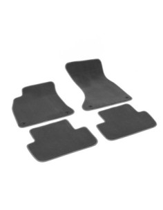 Covorase auto dedicate din mocheta