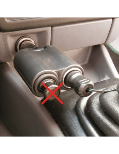 |AutoNeo.roPriza dubla bricheta reglabila 12V 5A Carpoint