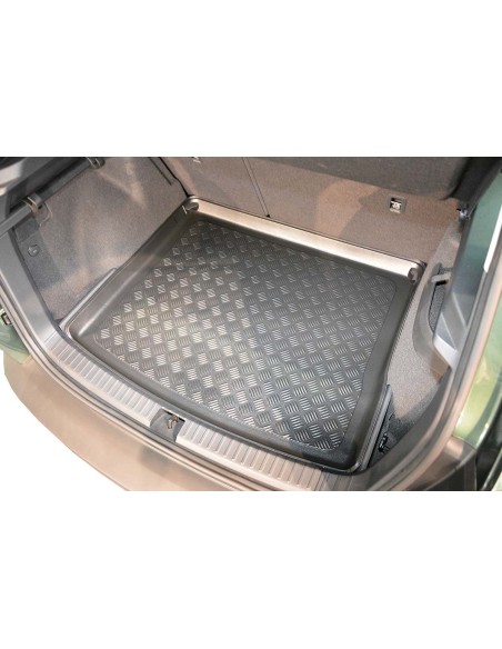 |AutoNeo.roTavita de portbagaj Skoda Karoq, caroserie SUV, fabricatie 2017 - prezent, portbagaj superior 1